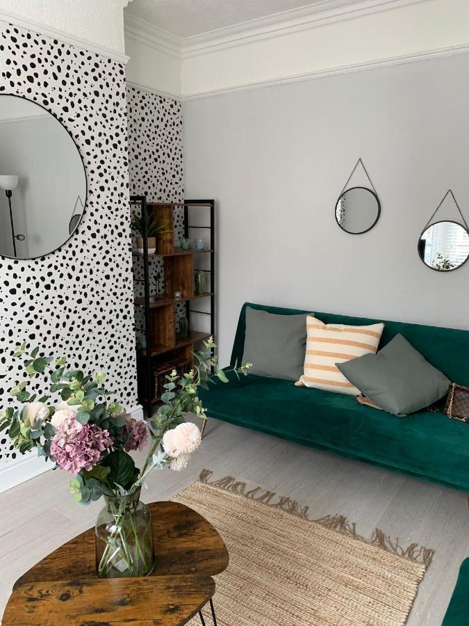 House Of Cosy Dots Villa Northampton Buitenkant foto